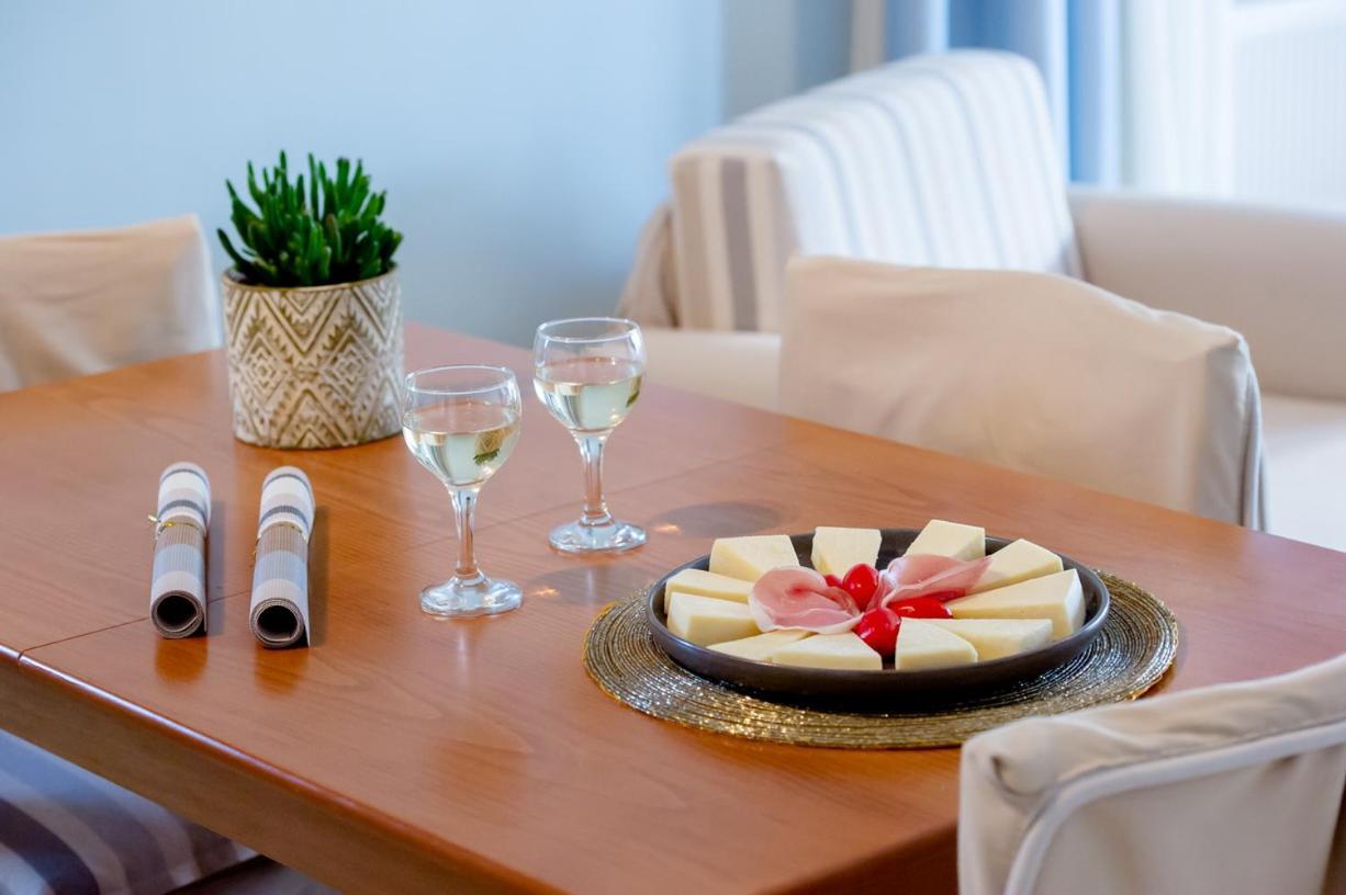 Seasight Living Apartment Bãi biển Bãi biển Plitra Ngoại thất bức ảnh